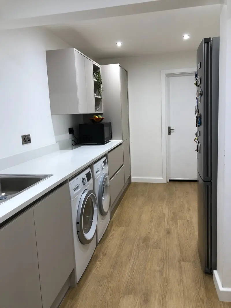 Oadby: Laundry and storage