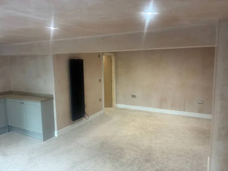 Peatling Parva: The wider room