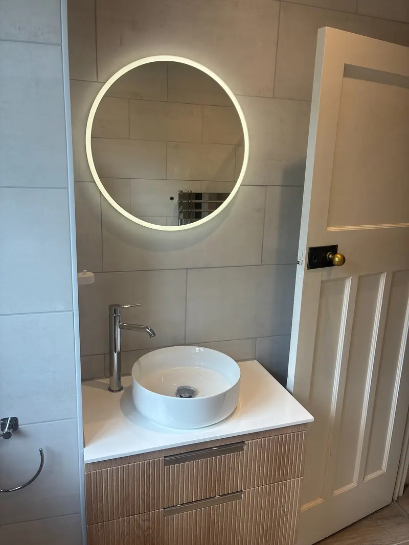 South Knighton: Vanity and illuminated mirror