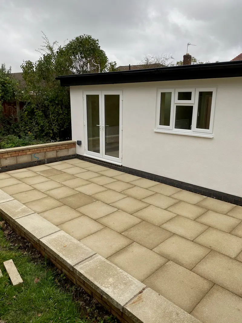 Thurnby: Garden doors and exterior finish